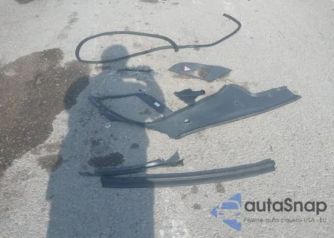 2010 BMW 750Li z USA, uszkodzony, nr VIN WBAKB8C54ACY64006